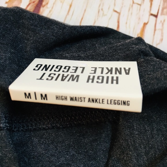 1 Left❗️New~ VS Pink Nation Yoga Legging - Picture 6 of 8